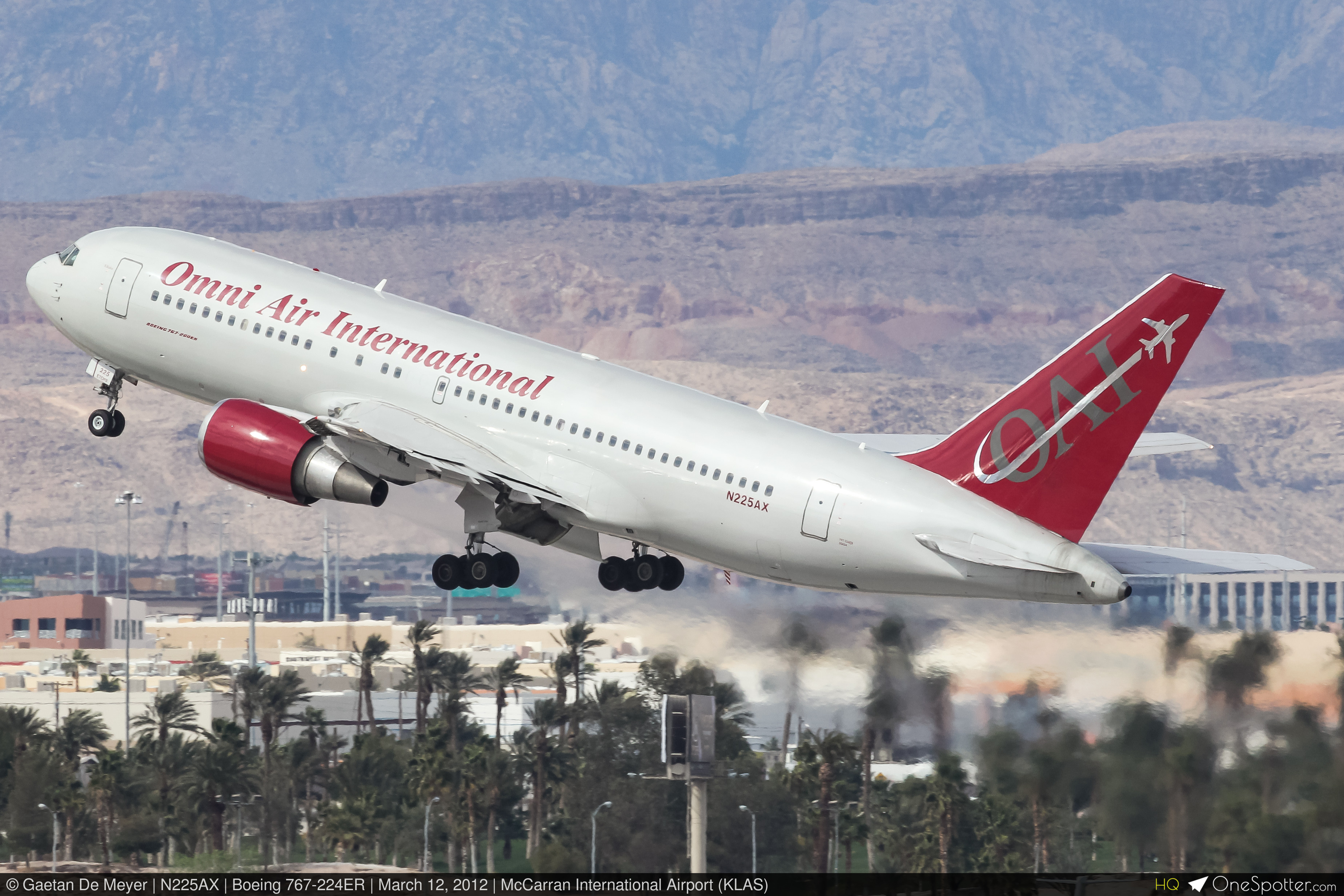 ヌートリア N225AX Omni Air International Boeing 767-224ER, MSN 30434