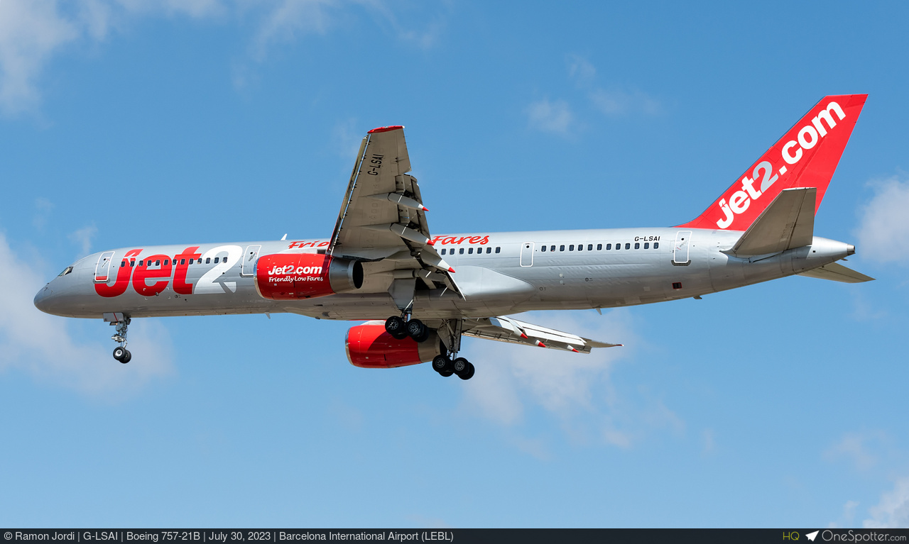G-LSAI Jet2 Boeing 757-21B, MSN 24016 | OneSpotter.com