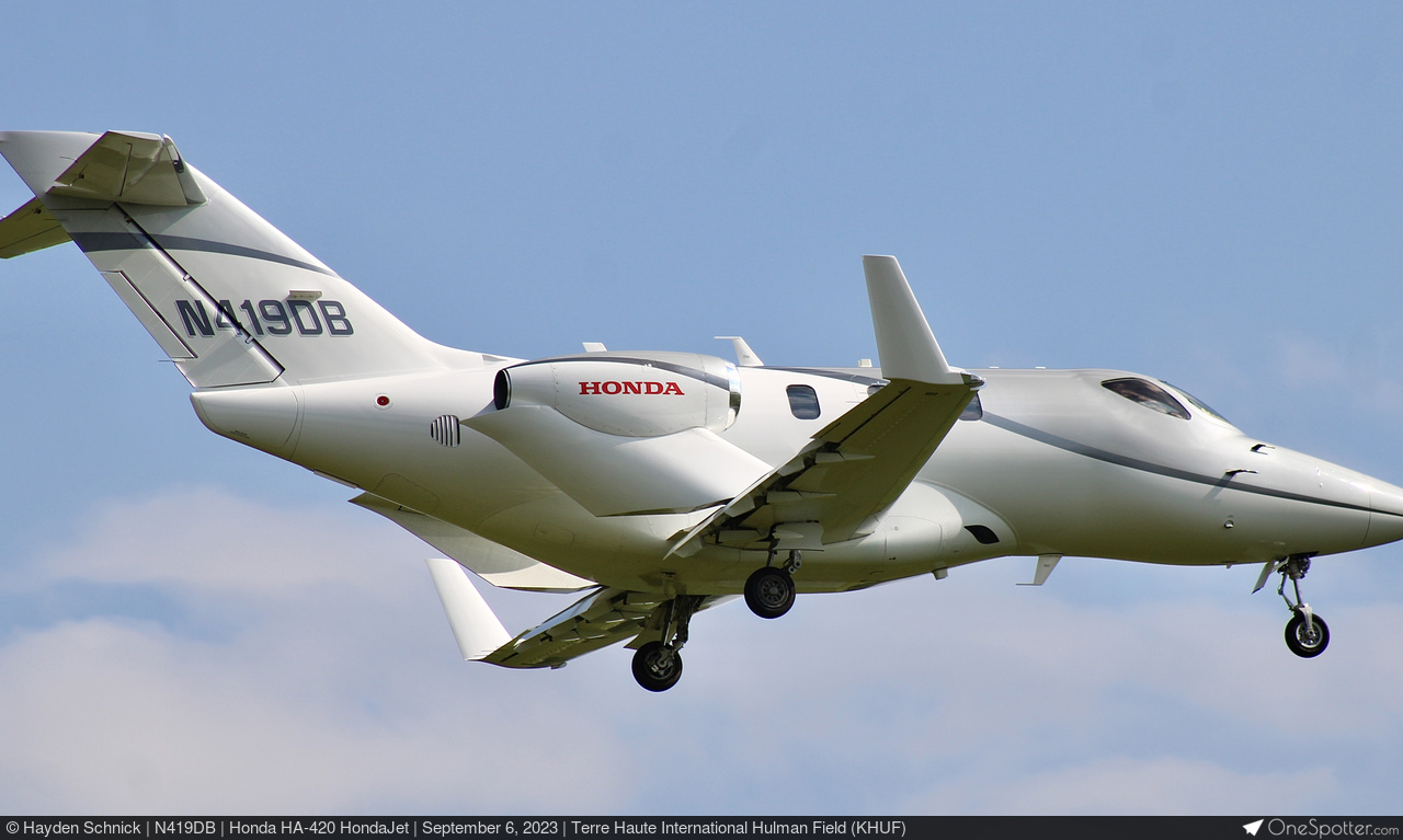 Amazon | Ebbro 1/144 完成品 for Hondajet Private business