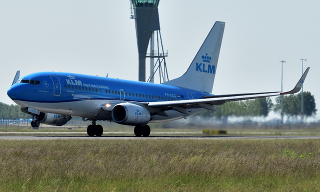 1:200 NG Models KLM Boeing 737-700/W Plane Diecast Aircraft