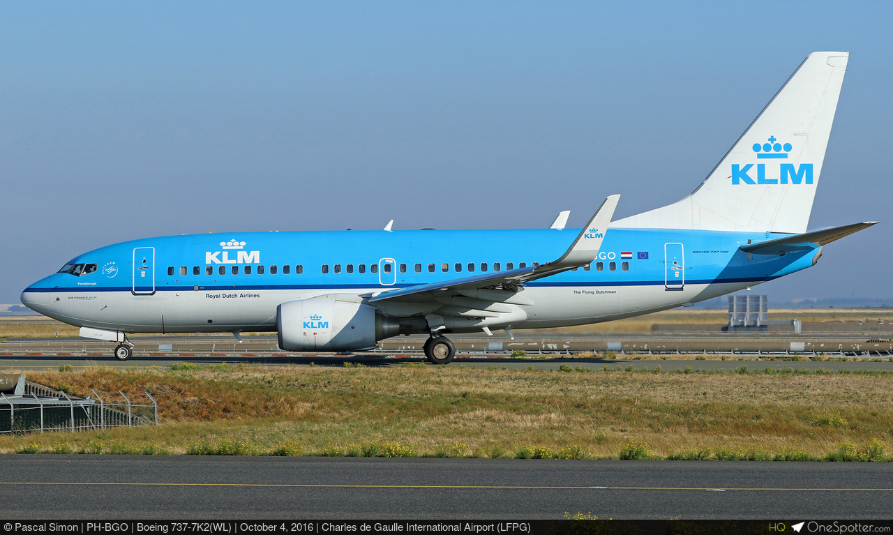 HC-CXC Equair Boeing 737-7K2(WL), MSN 38126 | OneSpotter.com 