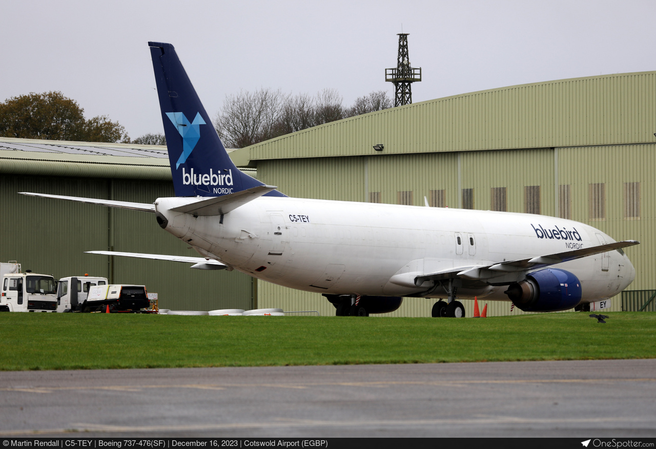 【737】 Jet Time OY-JTF (Boeing 737 - MSN 24364) (Ex CS-TIA F-GIXG F