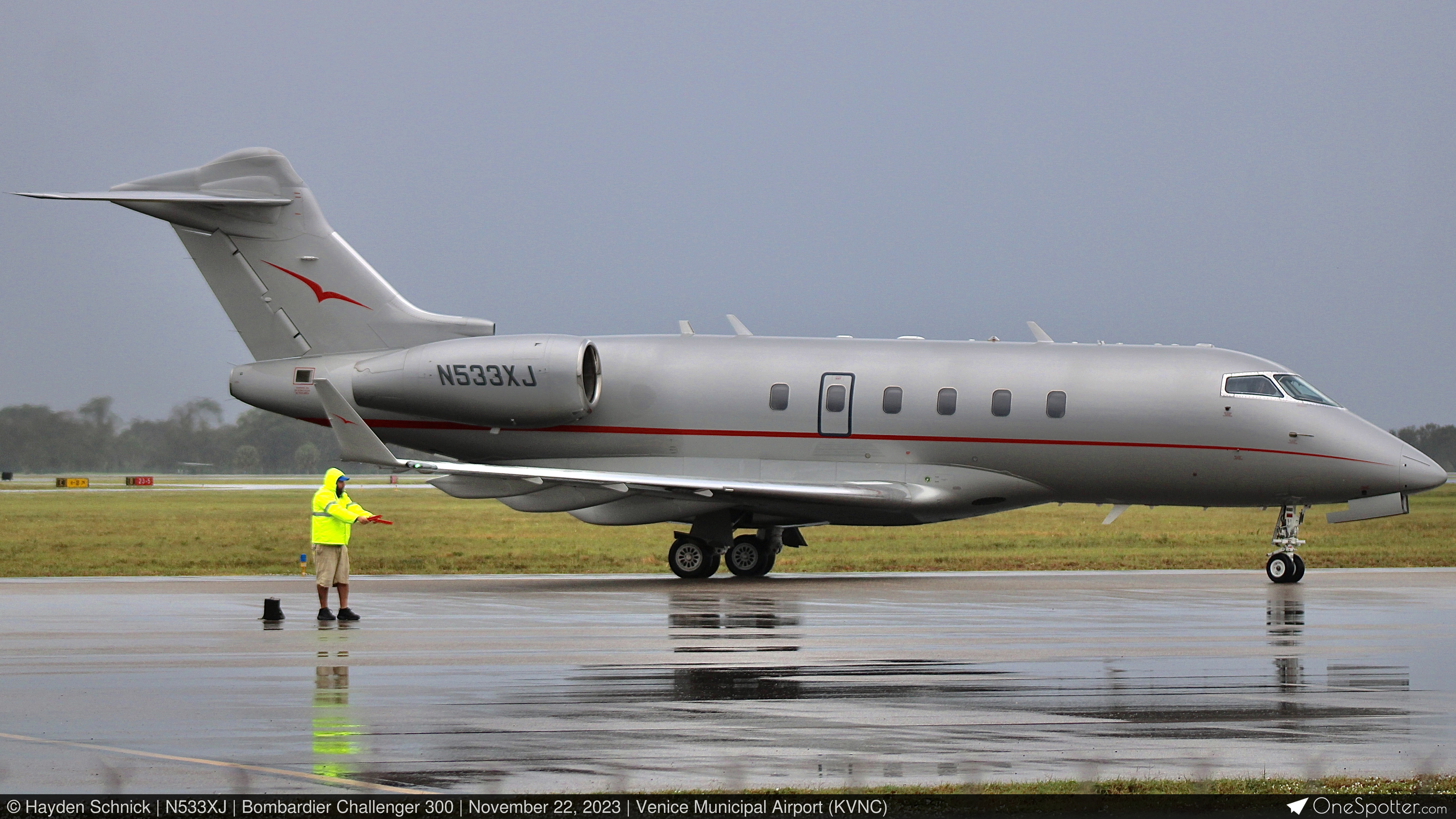 N533XJ - VistaJet (Malta) Bombardier Challenger 300, MSN 20045