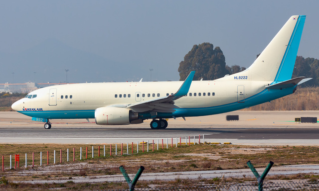 HL8222 Korean Air Boeing 737-7B5(WL) BBJ, MSN 37660