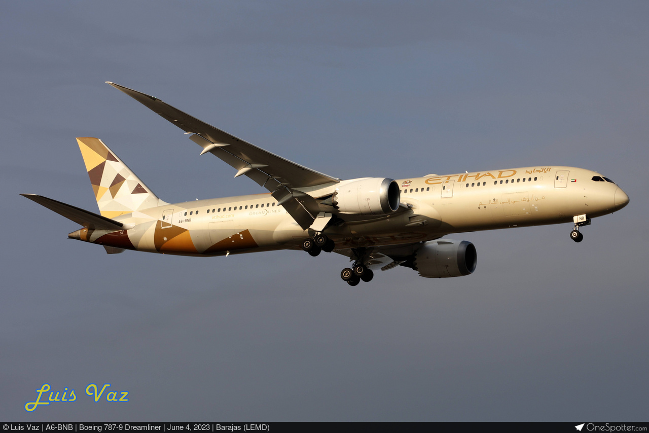 A6-BNB - Boeing 787-9 Dreamliner, Etihad Airways | OneSpotter.com