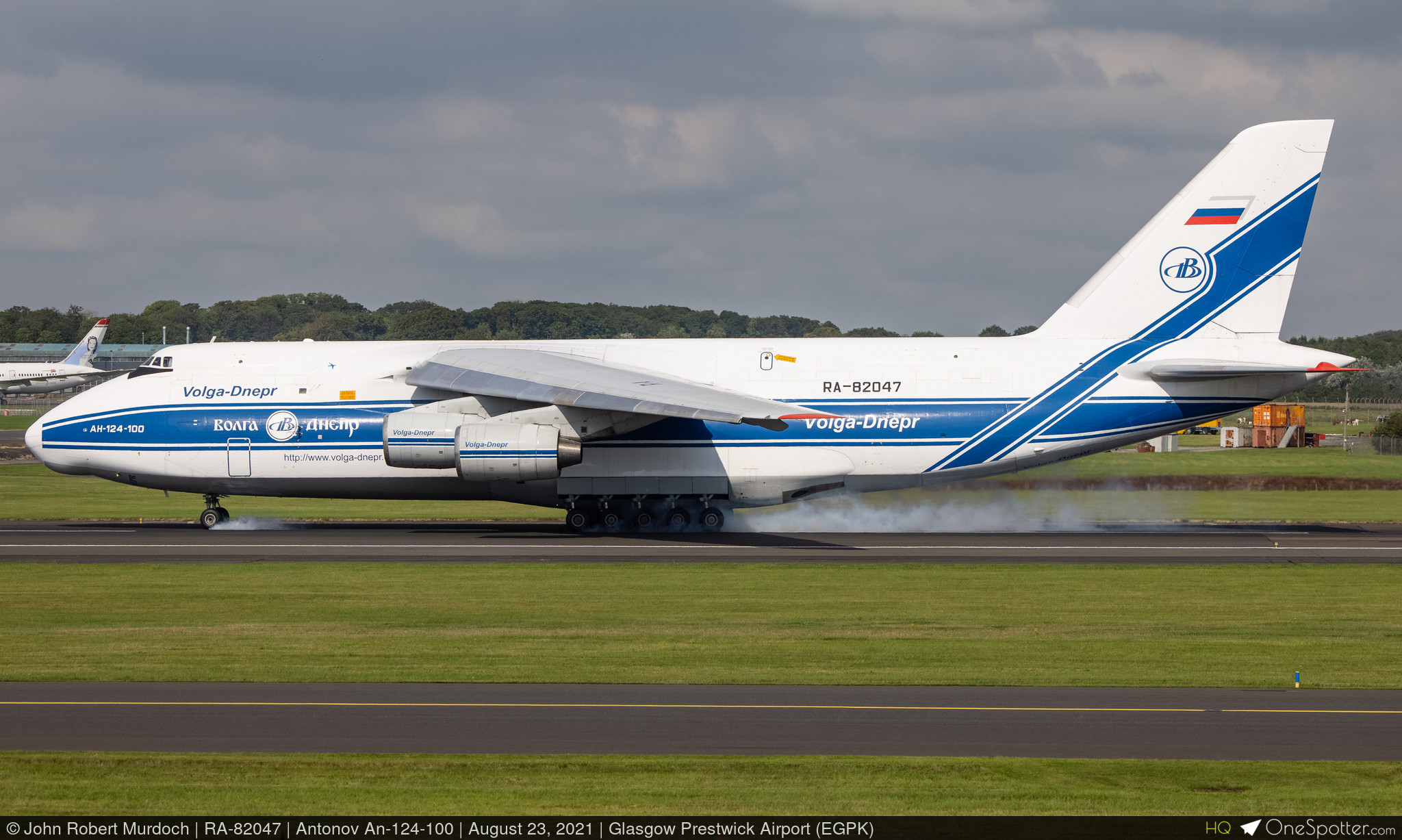 RA-82047 - Antonov An-124-100, Volga-Dnepr | OneSpotter.com