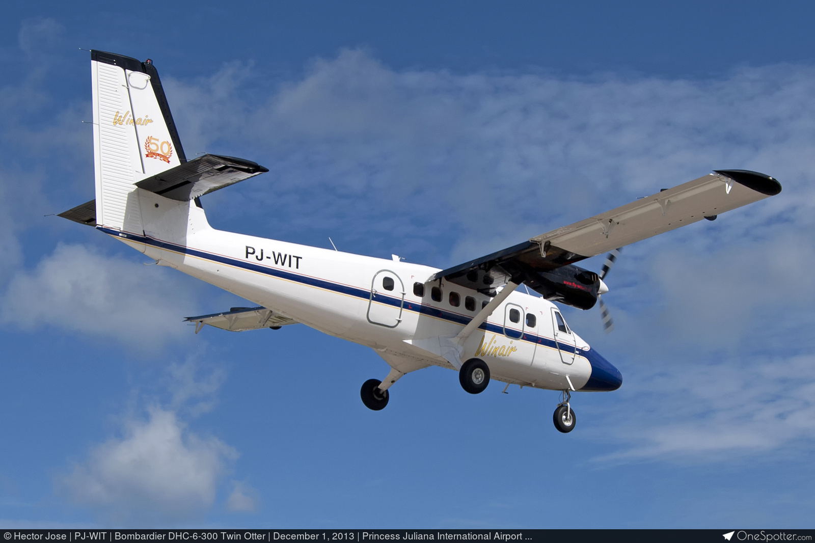 8Q-RAC Manta Air Bombardier DHC-6-300 Twin Otter, MSN 588