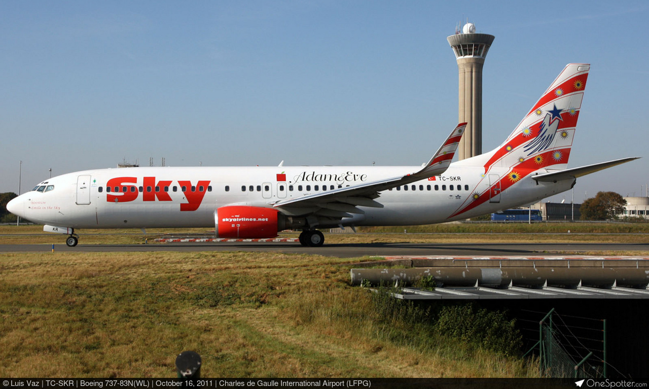 Sky Airlines | OneSpotter.com