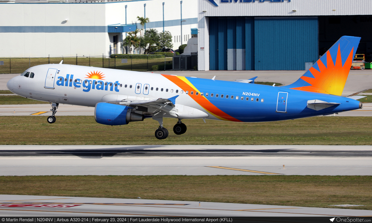 N204NV - Allegiant Air Airbus A320-214, MSN 5166 | OneSpotter.com