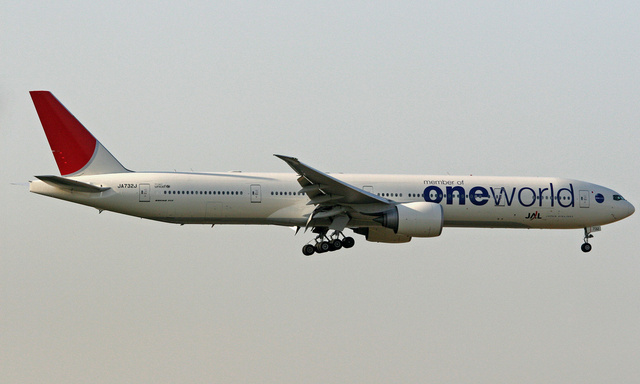 JA732J - Japan Airlines Boeing 777-346ER, MSN 32430 | OneSpotter.com