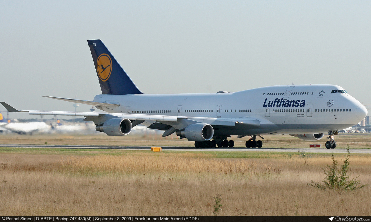 ヒマワリ N769CK Kalitta Air Boeing 747-430(M), MSN 24966 | OneSpotter.com