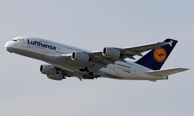 航空機・ヘリコプター Lufthansa Airbus A380 D-AIMB 1/500 D-AIMB - Lufthansa Airbus A380-841, MSN 041 | OneSpotter.com