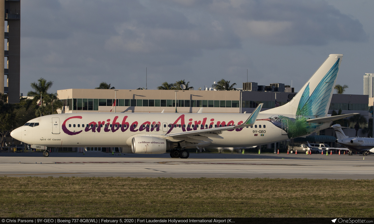 航空機・ヘリコプター BOEING737-8Q8 Caribbean Airlines Boeing 737-8Q8 - Caribbean Airlines | Aviation Photo