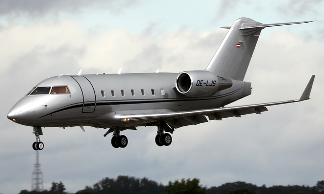 VH-MOU - CJM 604 Pty Ltd Bombardier CL-600-2B16 Challenger 604