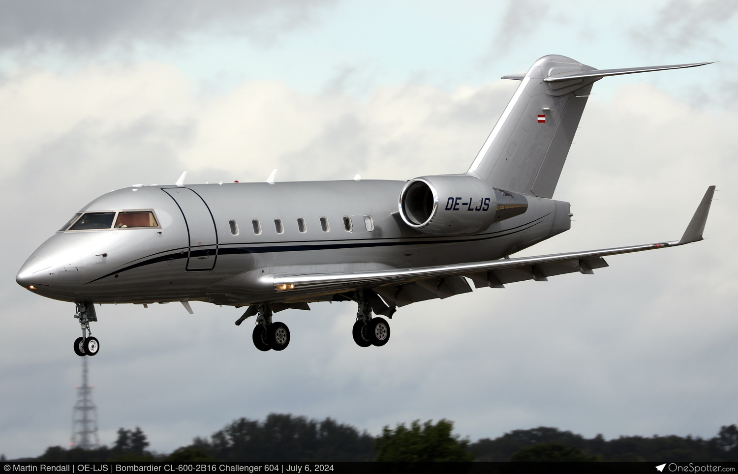 OE-LJS Private Bombardier CL-600-2B16 Challenger 604, MSN 5658
