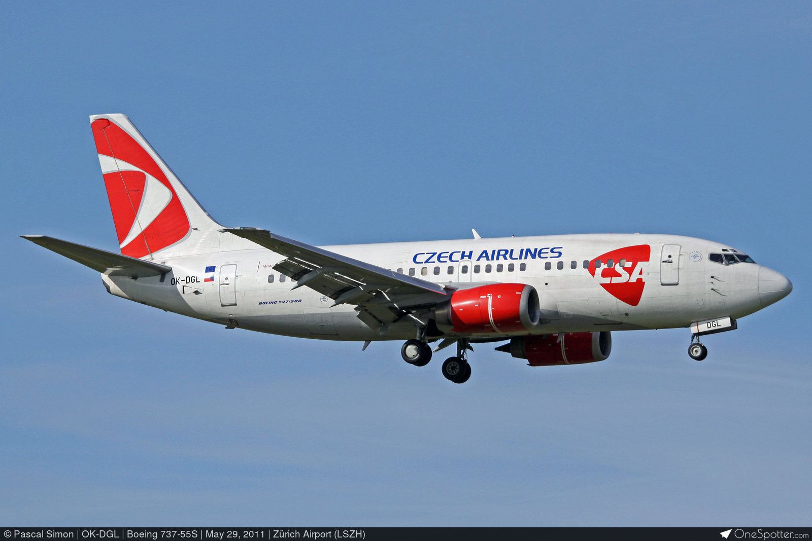shirakaba様 EK-SHC - Shirak Avia Boeing 737-55S, MSN 28472 | OneSpotter.com