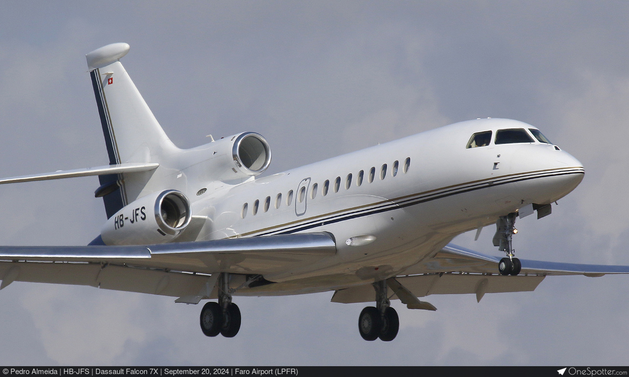 その他 Falcon shape 40 HB-JFS Japat AG Dassault Falcon 7X, MSN 156 | OneSpotter.com