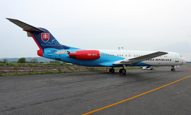 OM-BYC Slovak Government Flight Service Fokker 100 (F28 Mark 0100