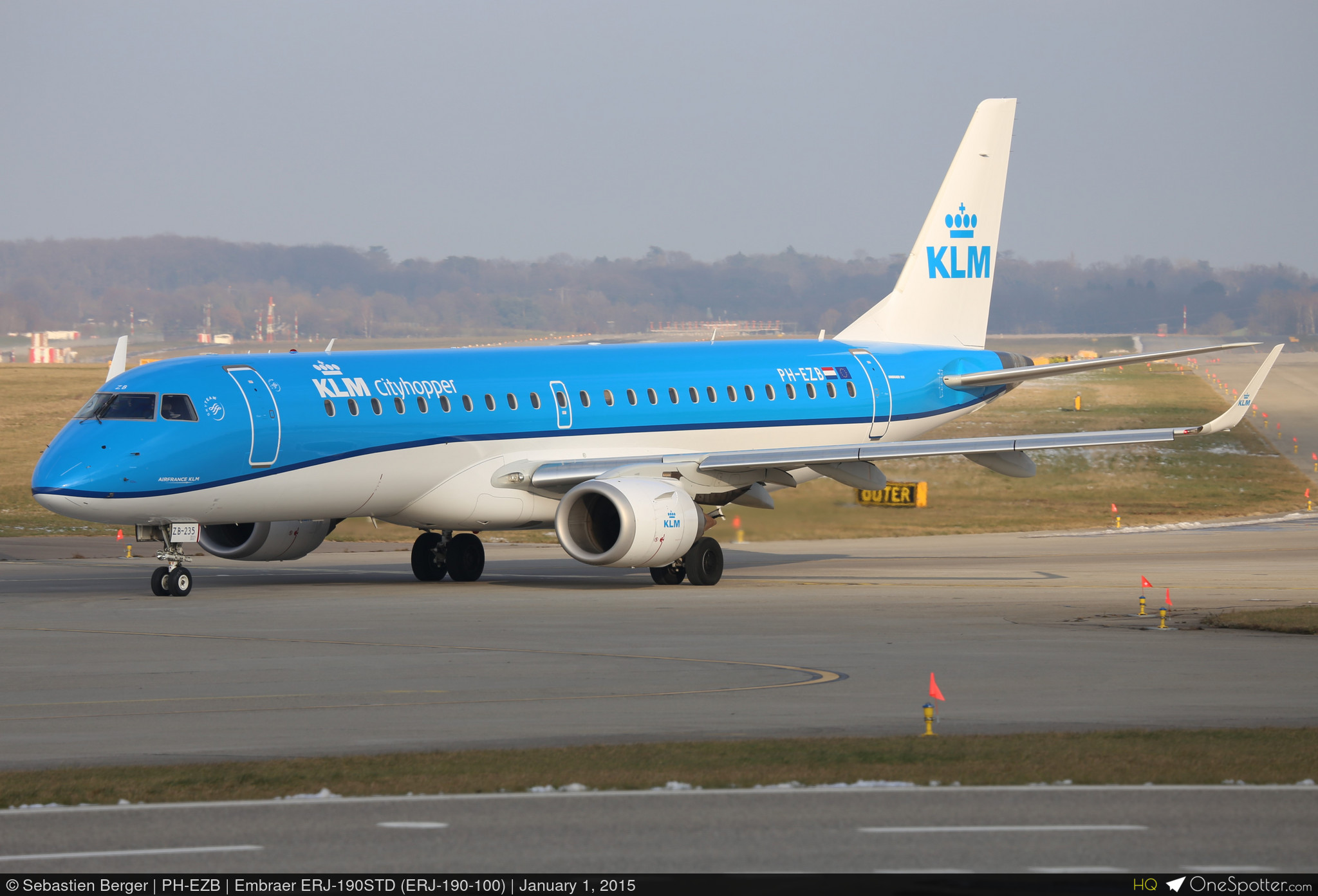 KLMオランダ航空 ERJ-190 PH-EZX 1/200 PH-EZB - Embraer ERJ-190STD (ERJ-190-100), KLM Cityhopper
