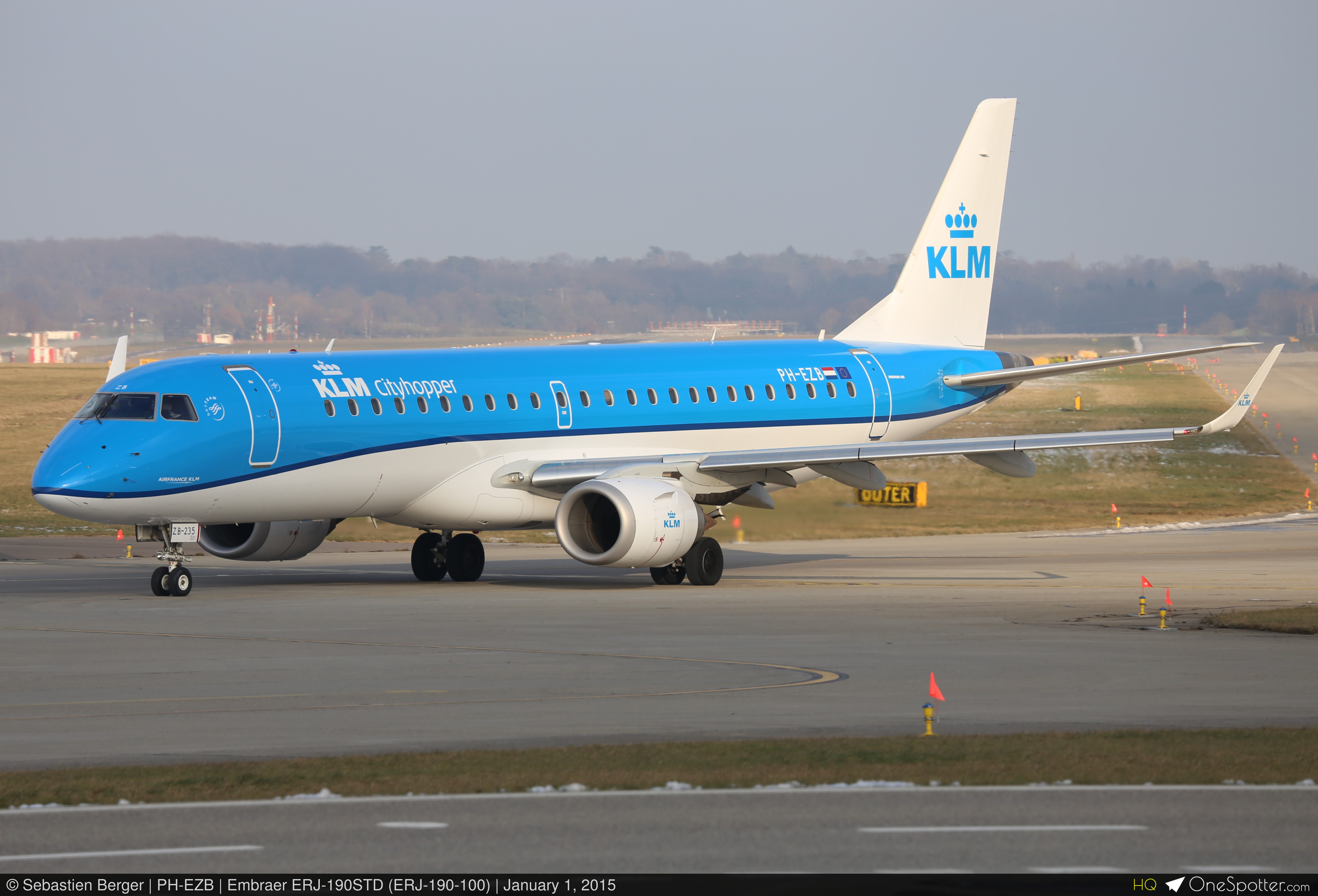 KLMオランダ航空 ERJ-190 PH-EZX 1/200 PH-EZB KLM Cityhopper Embraer ERJ-190STD (ERJ-190-100), MSN