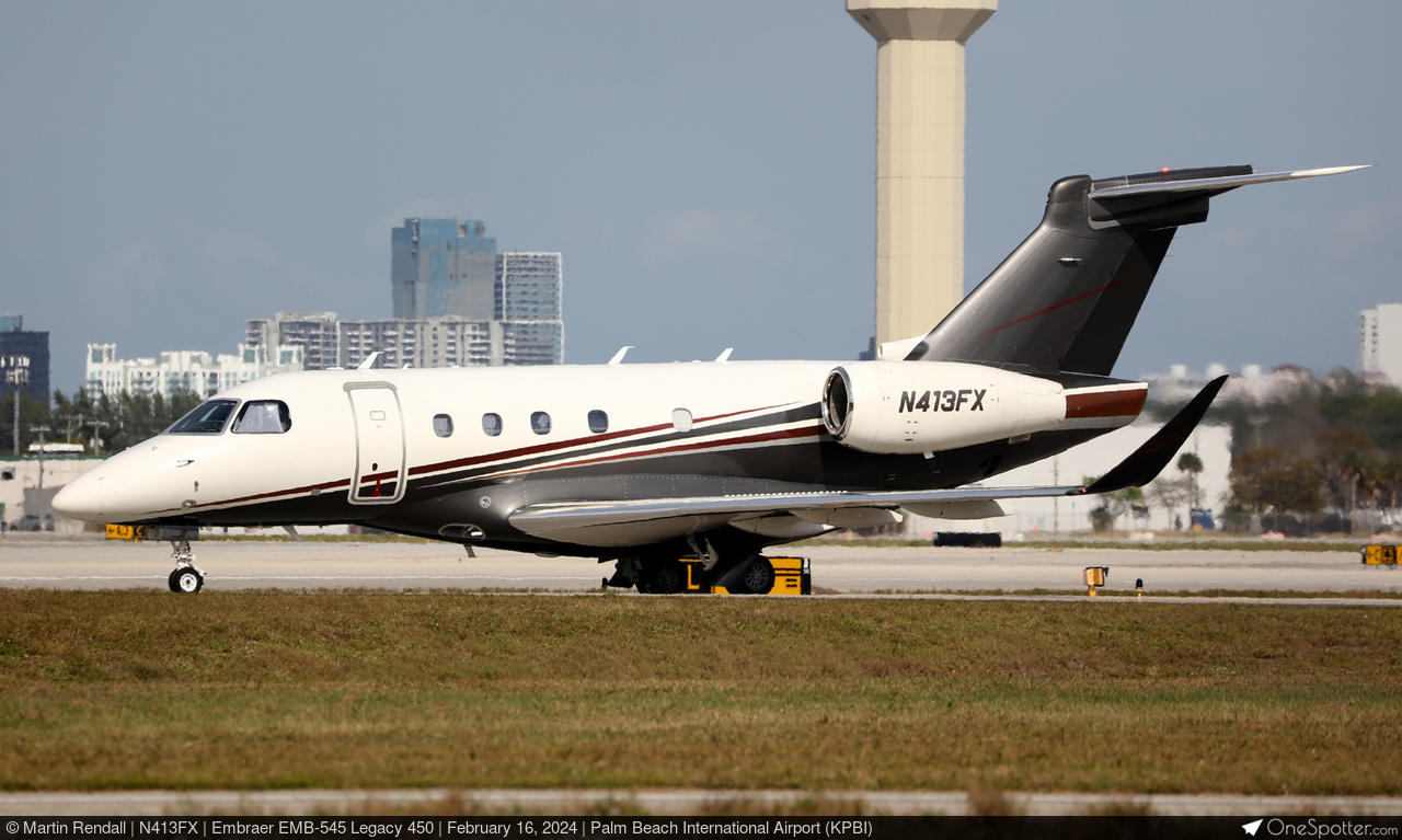Embraer EMB 545 Legacy 450 | OneSpotter.com