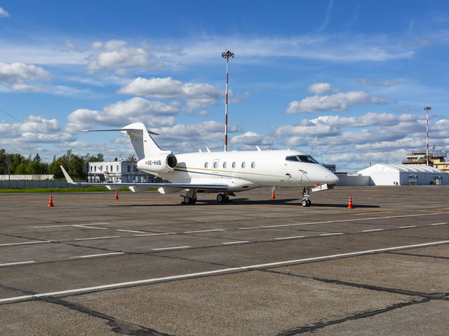 Aircraft14機、Passenger1機 714SyG59BrL._UF350,350_QL80_.jpg