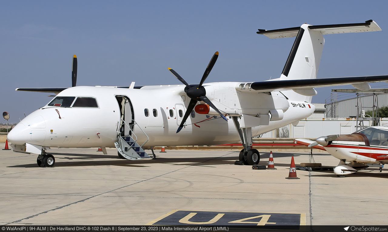 De Havilland DHC-8 | OneSpotter.com