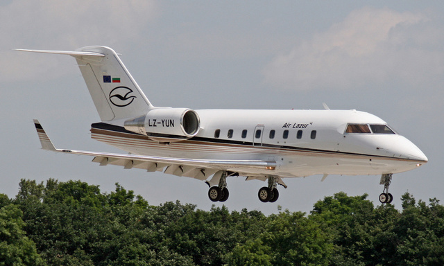 N523JG Rama Z2 LLC Bombardier CL-600-2B16 Challenger 604, MSN 5508 |  OneSpotter.com