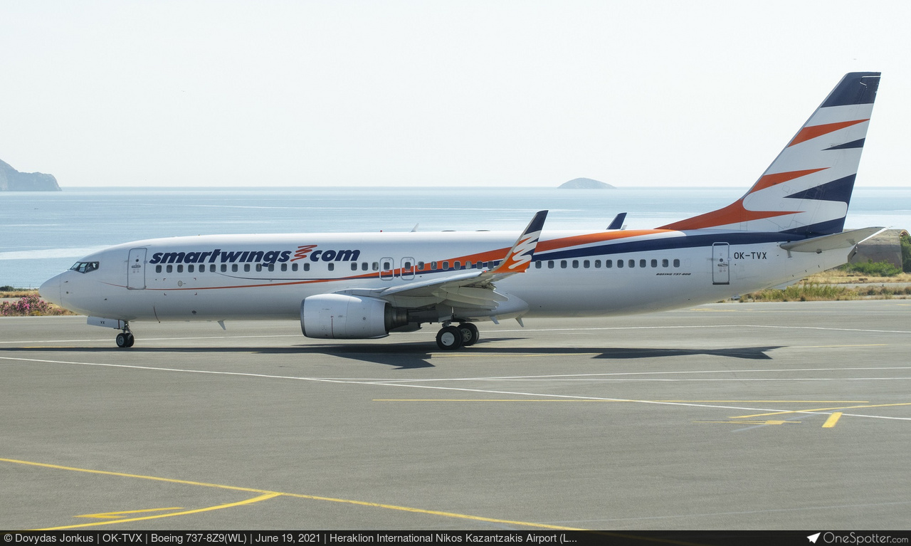 EI-HNZ - Private Boeing 737-8Z9(WL), MSN 33833 | OneSpotter.com