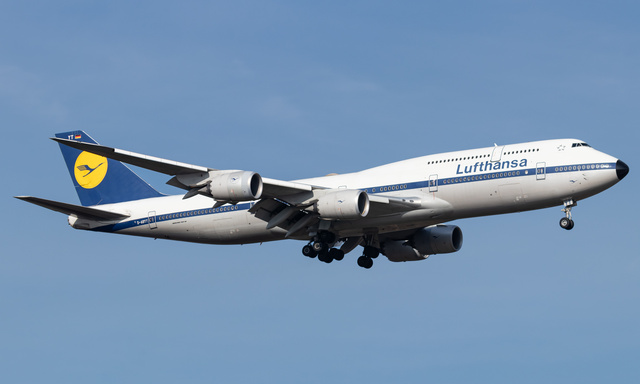 D-ABYT - Lufthansa Boeing 747-830, MSN 37844 | OneSpotter.com