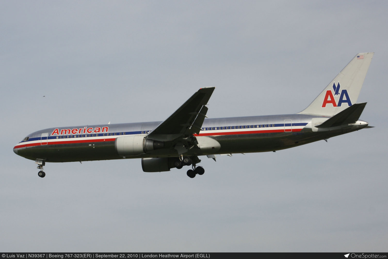 Boeing 767-323/ER - New England Patriots