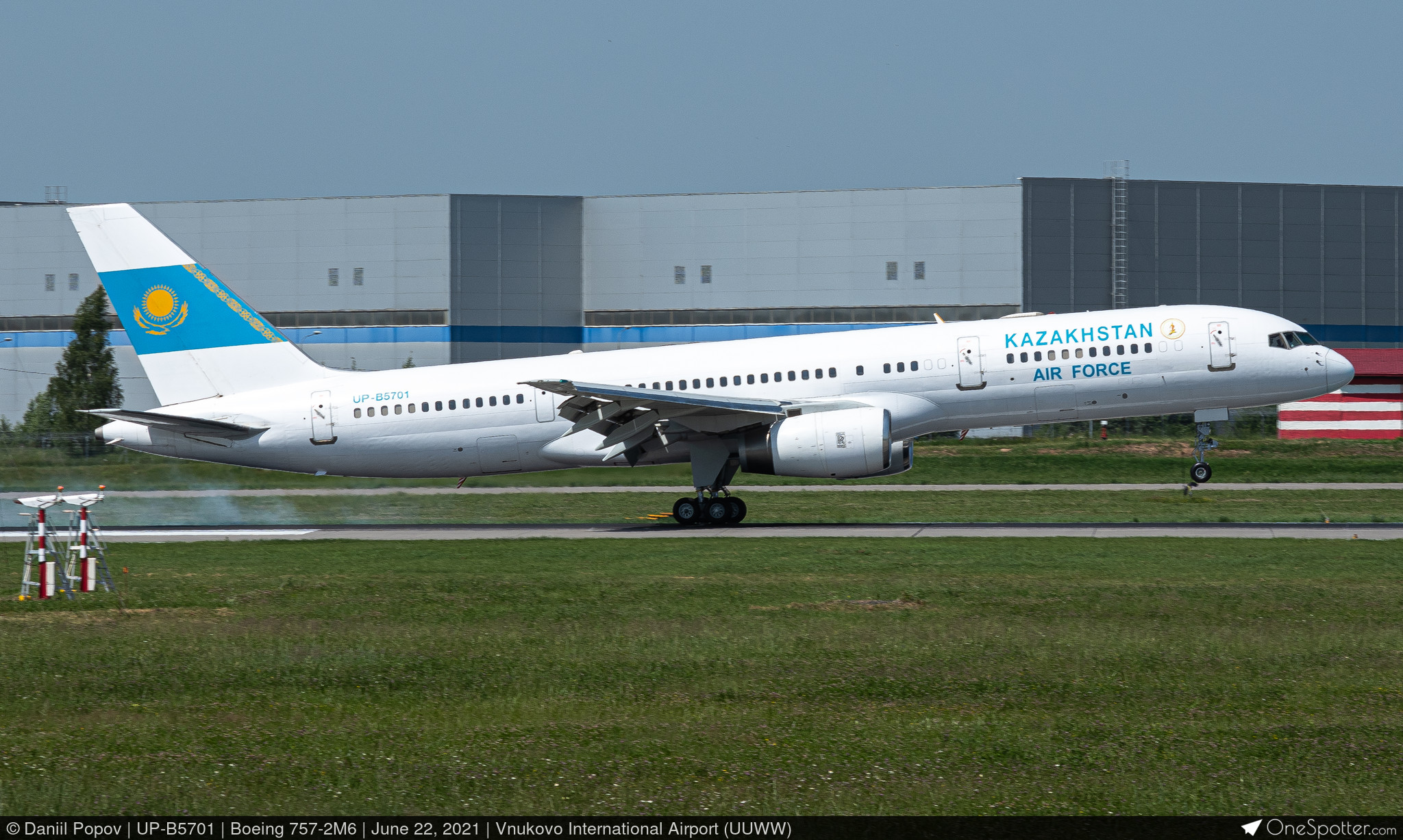 そら Shokz OpenRun SKZ-EP-000006 [ソーラーレッド] 価格比較 - 価格.com