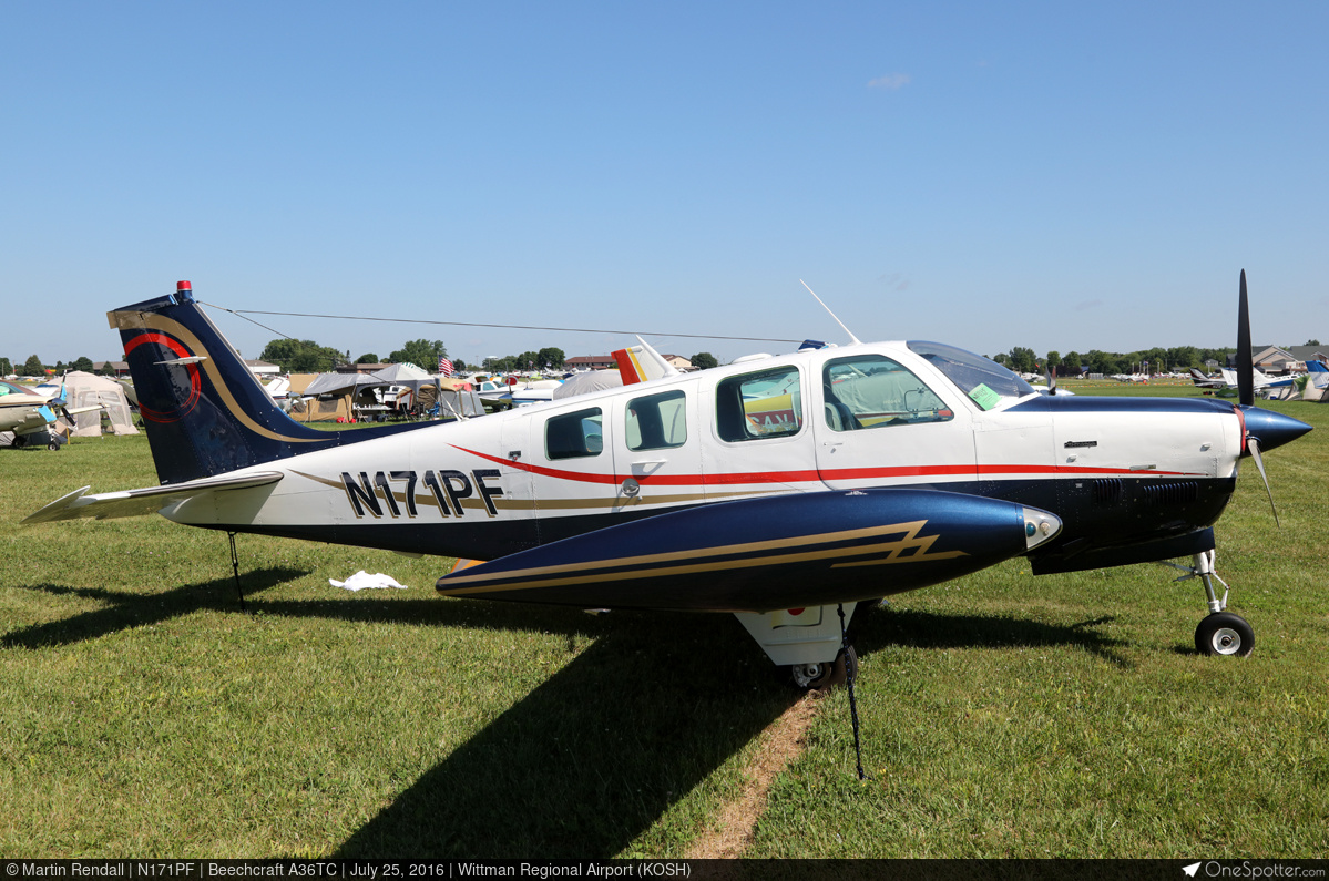 Beechcraft 33 / 35 / 36 / 50 Bonanza | OneSpotter.com