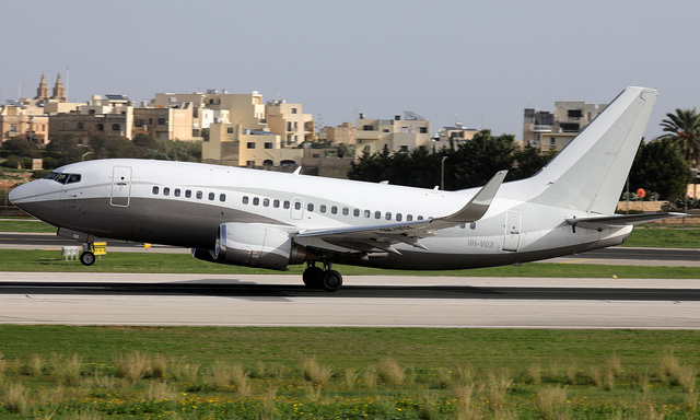 9H-VOX Oryx Jet Boeing 737-548(WL), MSN 24919 | OneSpotter.com