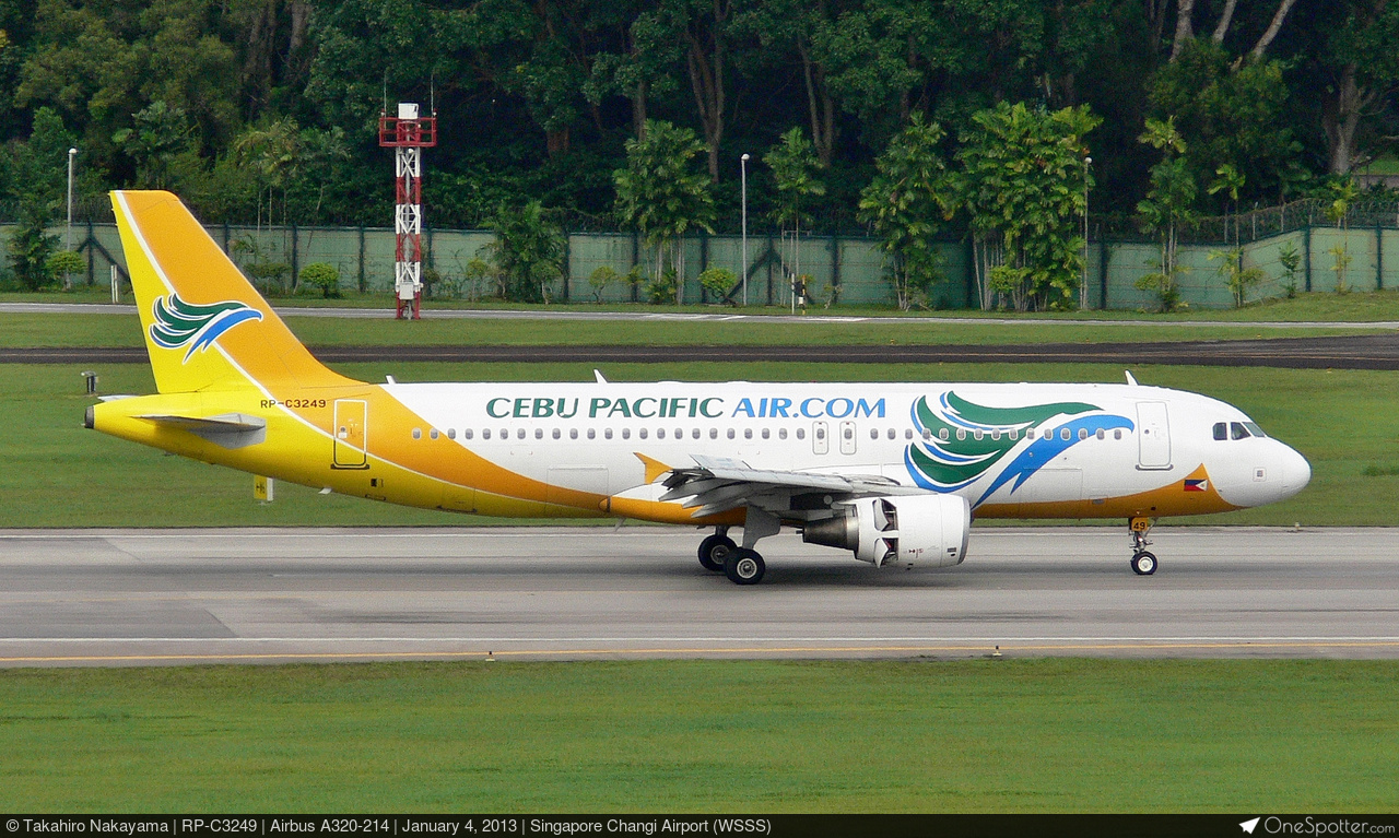 OK-IOO Czech Airlines (CSA) Airbus A320-214, MSN 3762 | OneSpotter.com