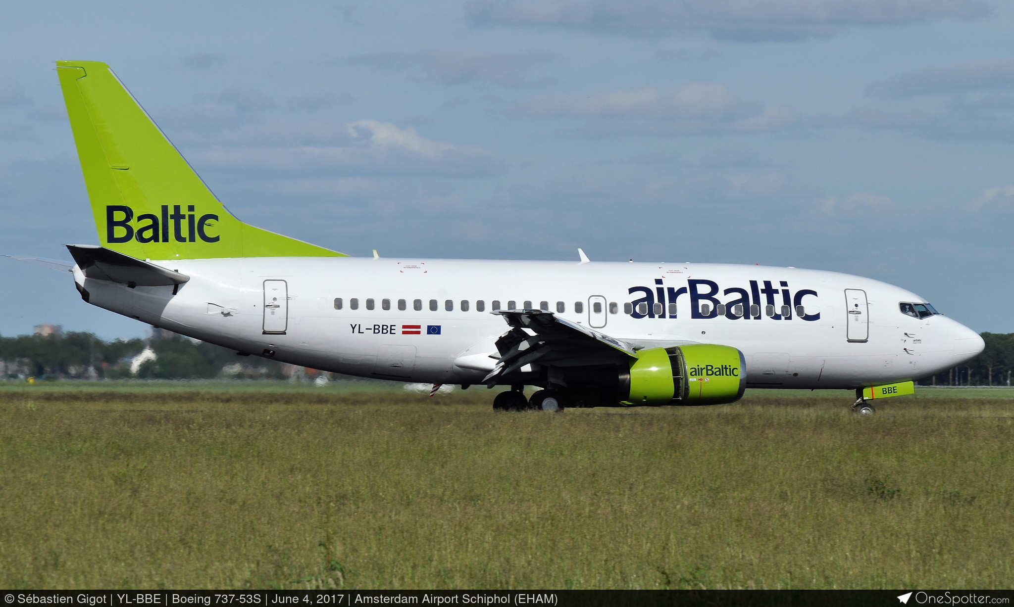 ベイビー 5N-HFY - Azman Air Boeing 737-53S, MSN 29073 | OneSpotter.com