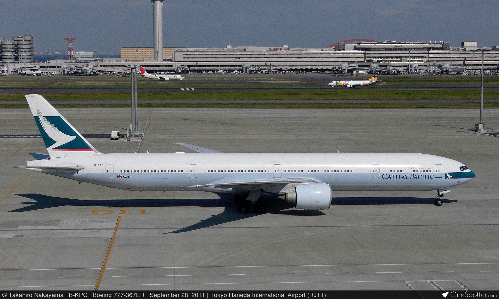 TC-MGE Mavi Gök Airlines (MGA) Boeing 777-367ER, MSN 34432