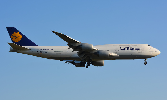 D-ABYA Lufthansa Boeing 747-830, MSN 37827 | OneSpotter.com