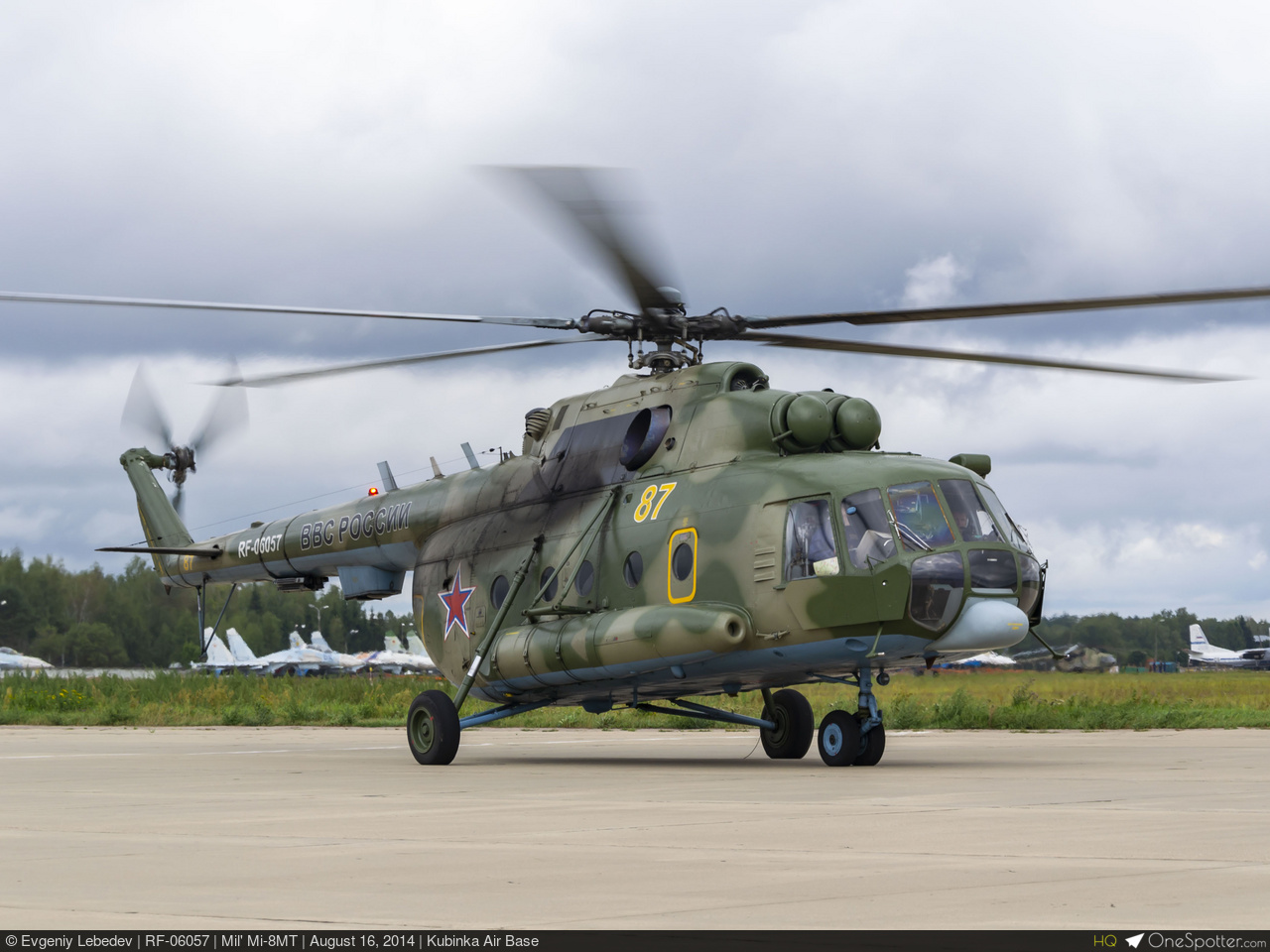 RF-06057 - Mil' Mi-8MT, Russia - Air Force | OneSpotter.com