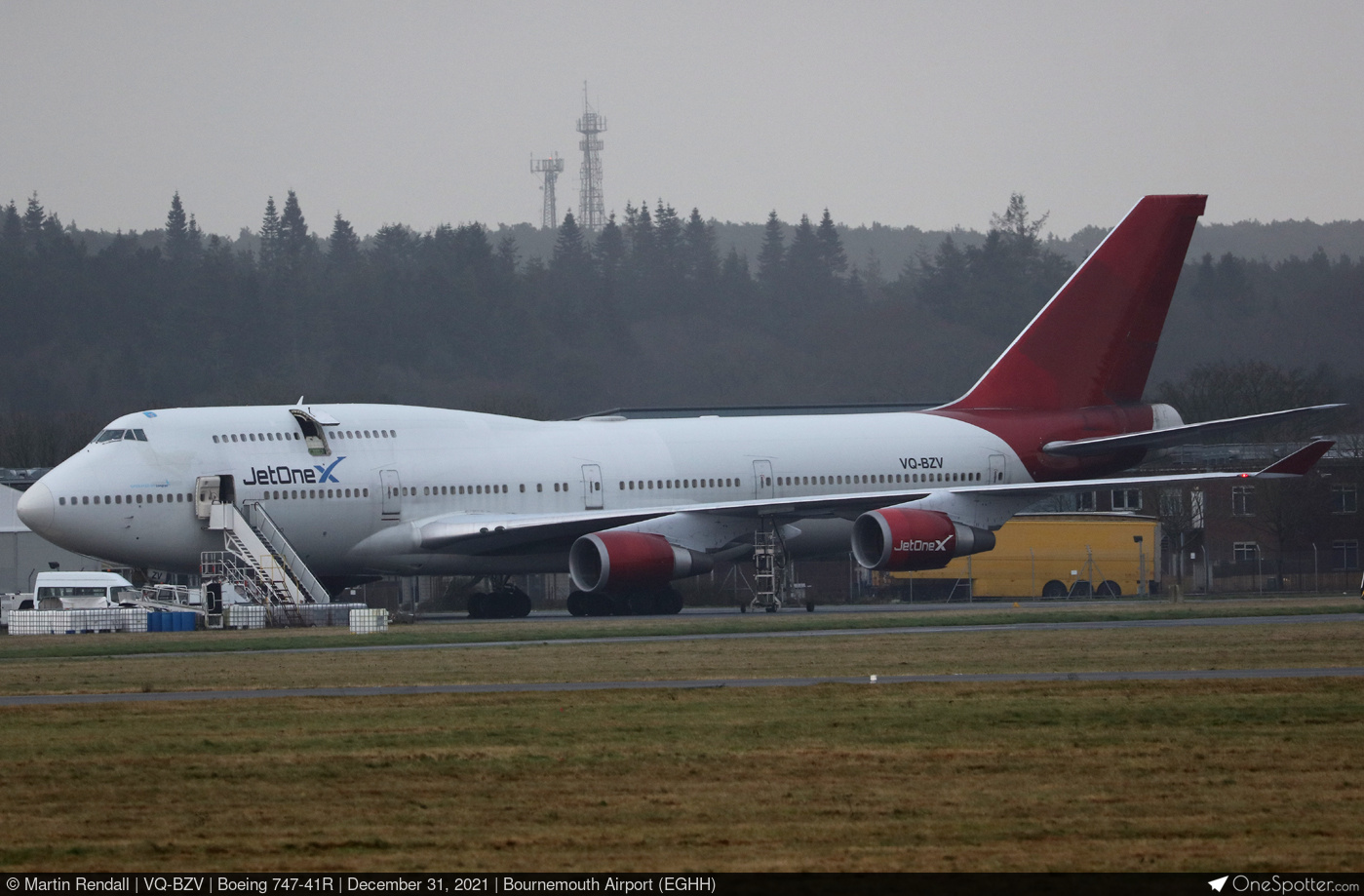 VQ-BZV JetOneX Boeing 747-41R, MSN 29406 | OneSpotter.com