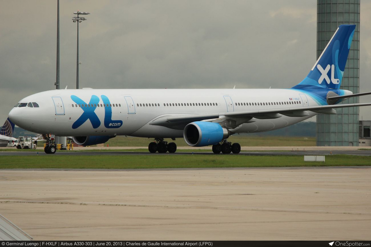 File:F-HXLF A330-303 XL Airways France(Garuda Indonesia) MAN
