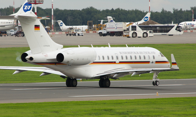 Aircraft14機、Passenger1機 hqdefault.jpg