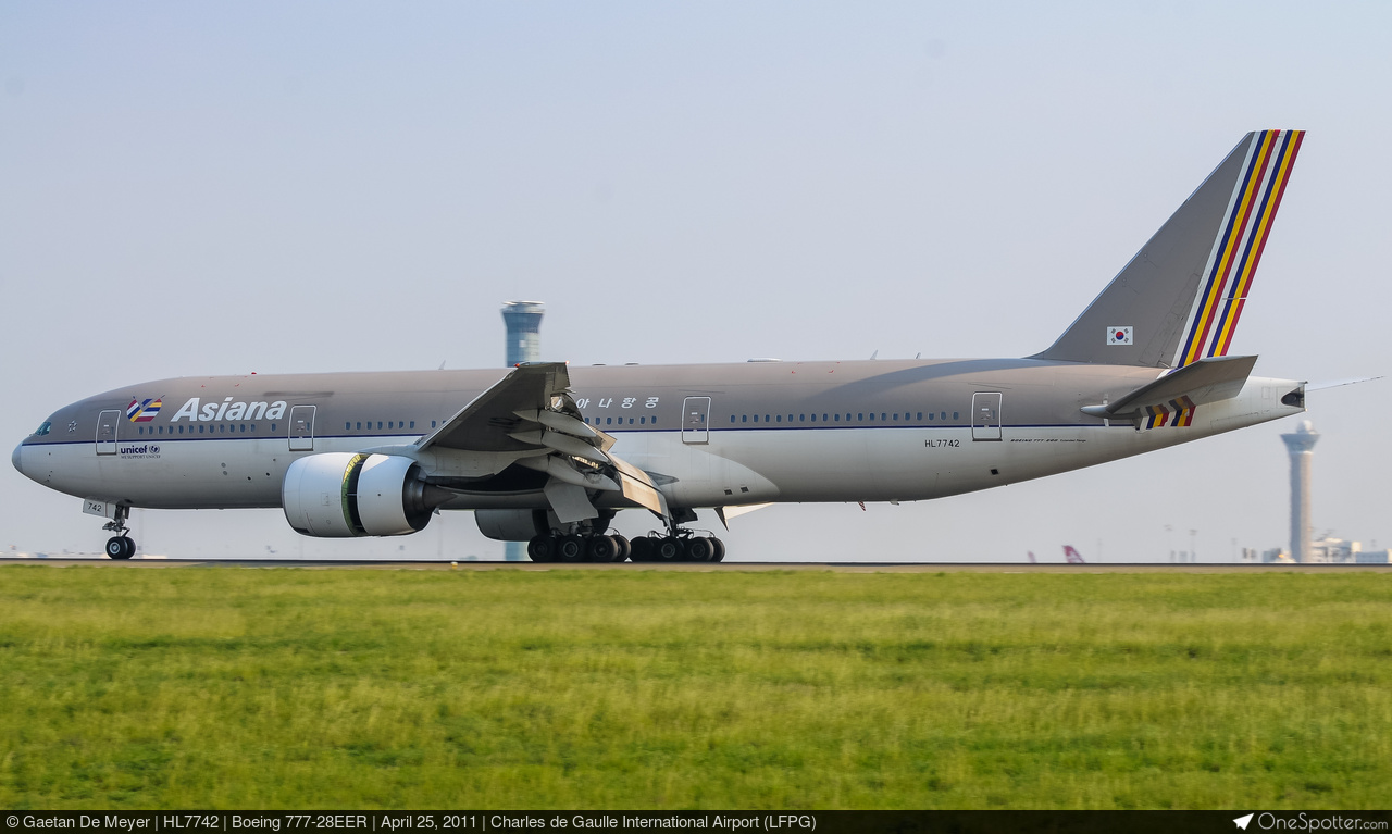 Asiana Airlines | OneSpotter.com
