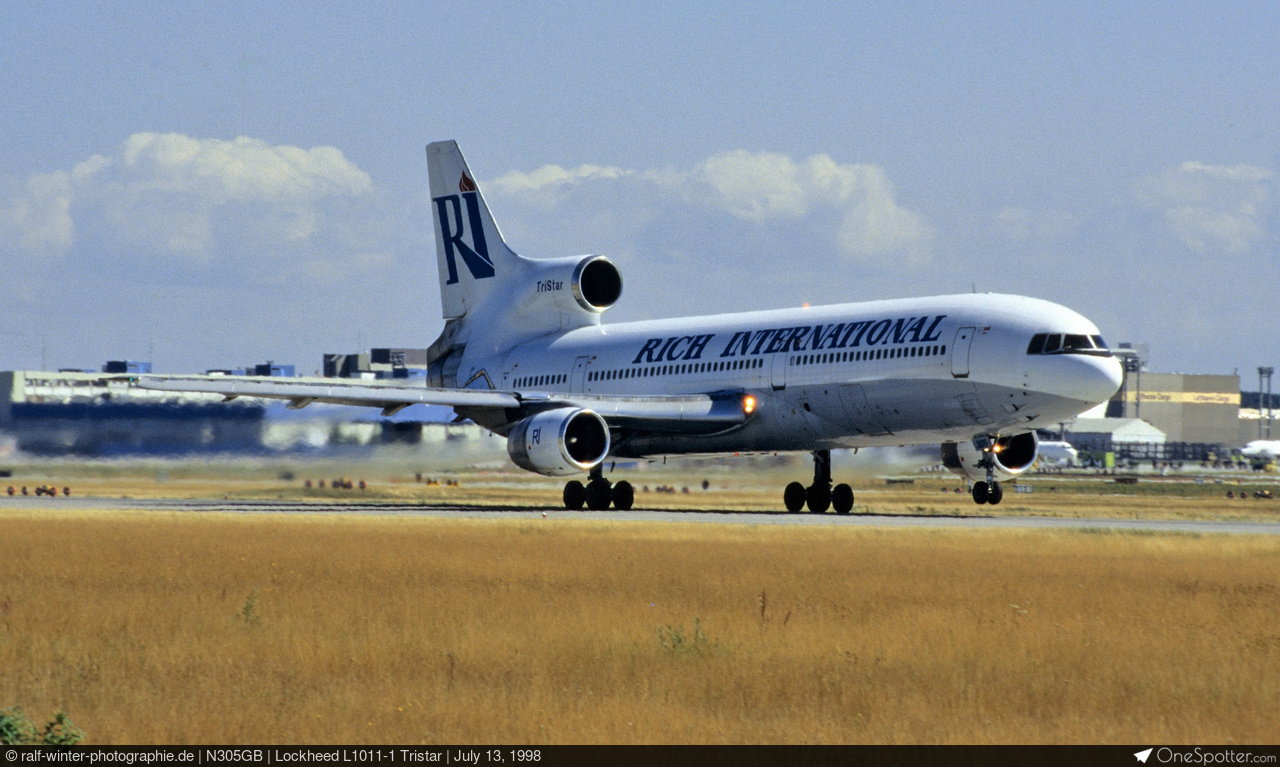 Maquette Avion Lockheed L-1011 Rich International - Édition Limitée 1:200 - Modèle Collectionneur
