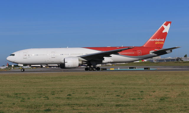 RA-73272 Ikar Boeing 777-2Q8/ER, MSN 27608 | OneSpotter.com