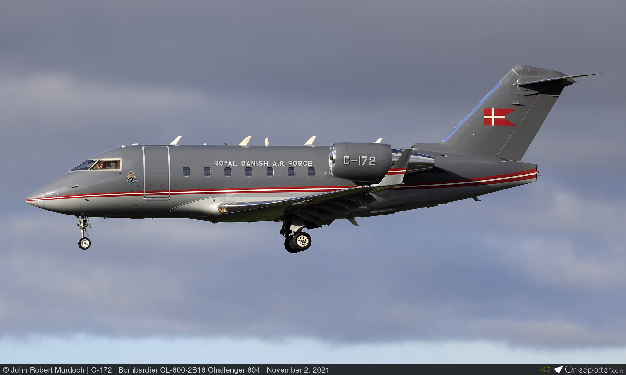 91907q8oz35Xn2KY905.jpg