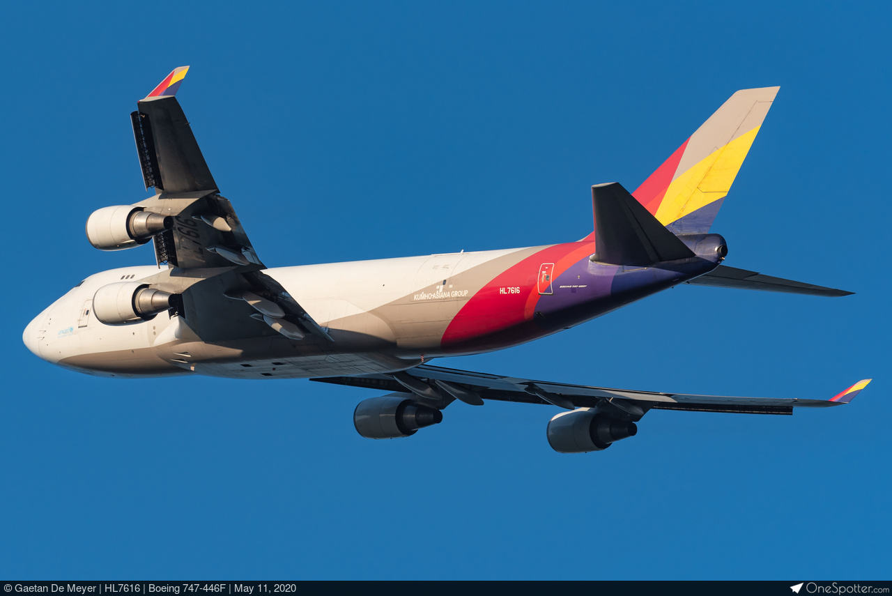 HL7616 Asiana Airlines Boeing 747-446F, MSN 33748 | OneSpotter.com