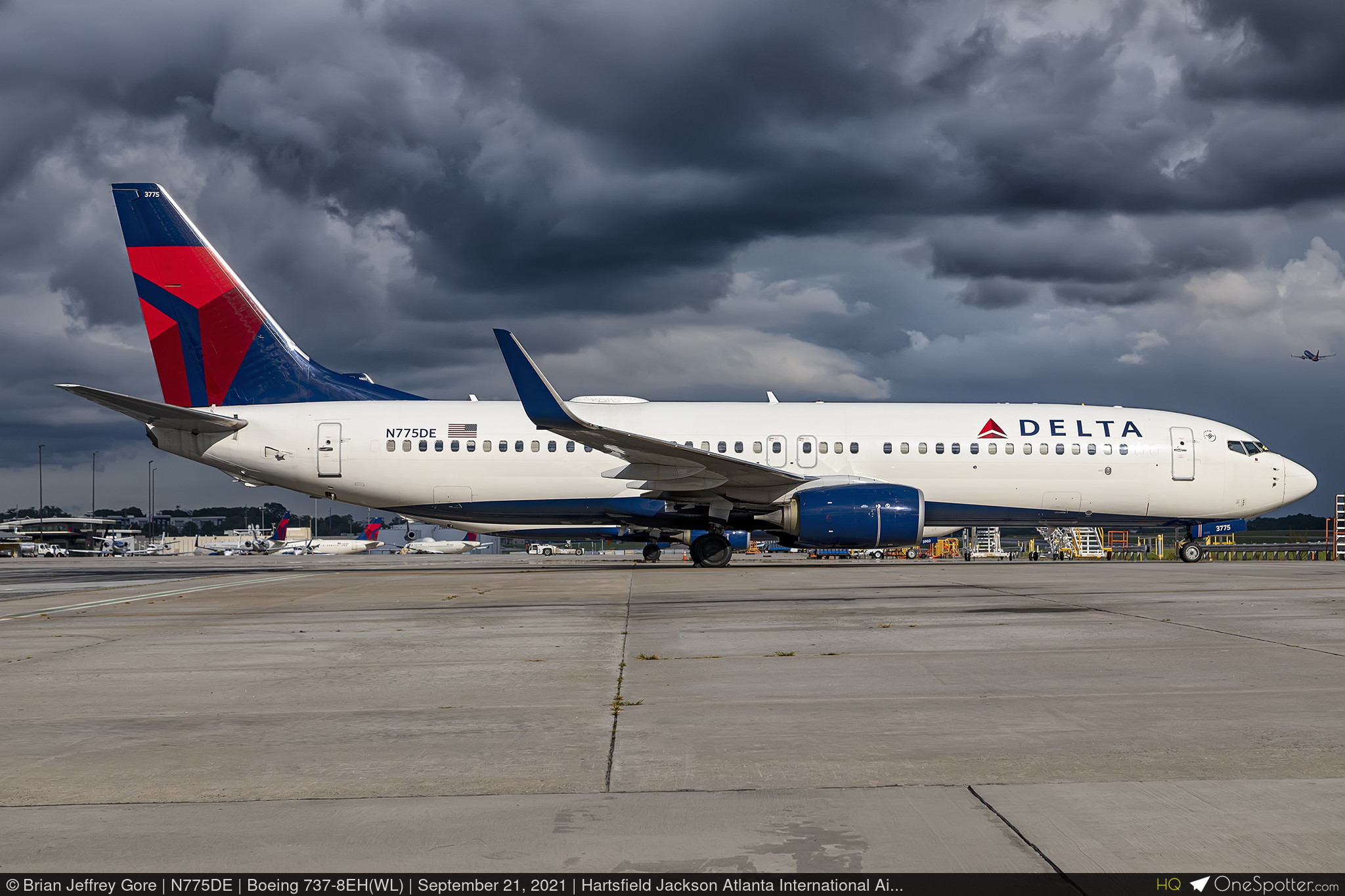 n775 N775DE - Boeing 737-8EH(WL), Delta Air Lines | OneSpotter.com