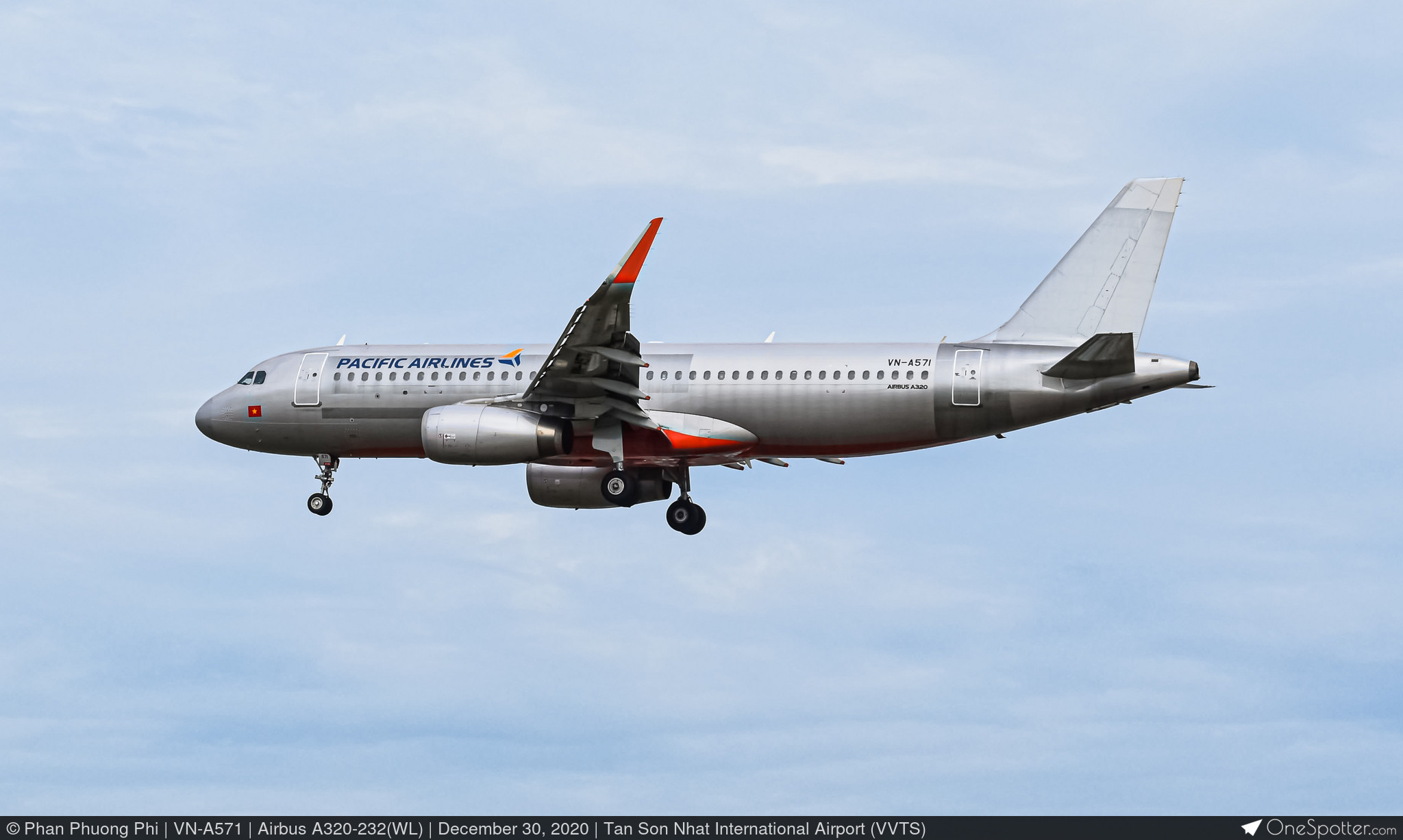 航空機・ヘリコプター Iberia PACMIN A320 1/100 航空機