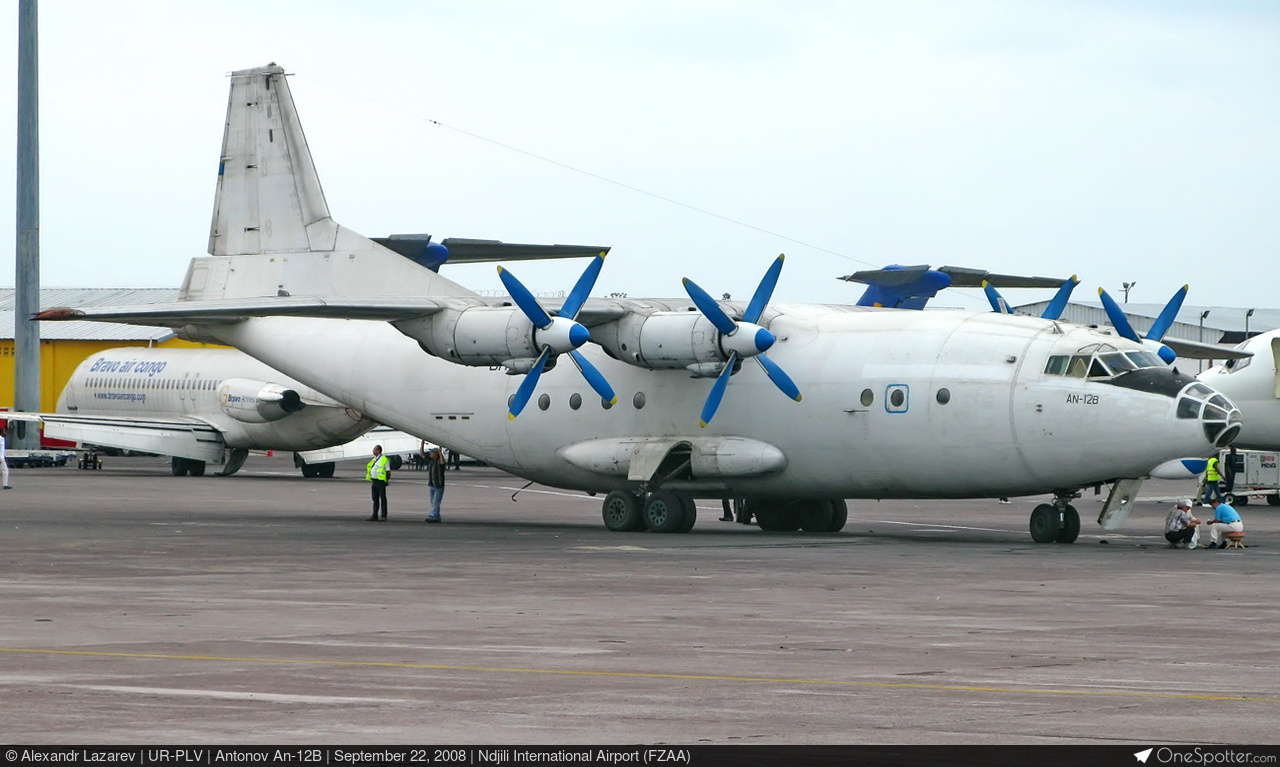 UR-PLV - Aéro-Service, lsf Veteran Airline